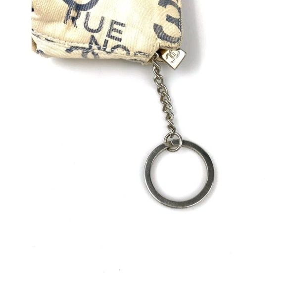 Chanel Pouch Chanel CANVAS CHANEL LOGO WHITE SILVER AUTHENTIC. - Picture 7 of 11